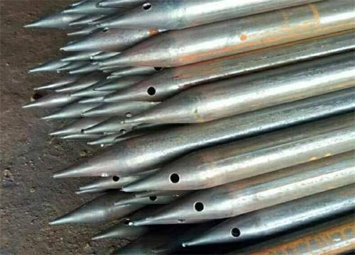 新巴尔虎右隧道钢花管现货